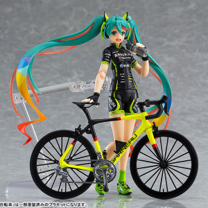 Max Factory's figma Racing Miku 2016: Team Ukyo Support Ver.